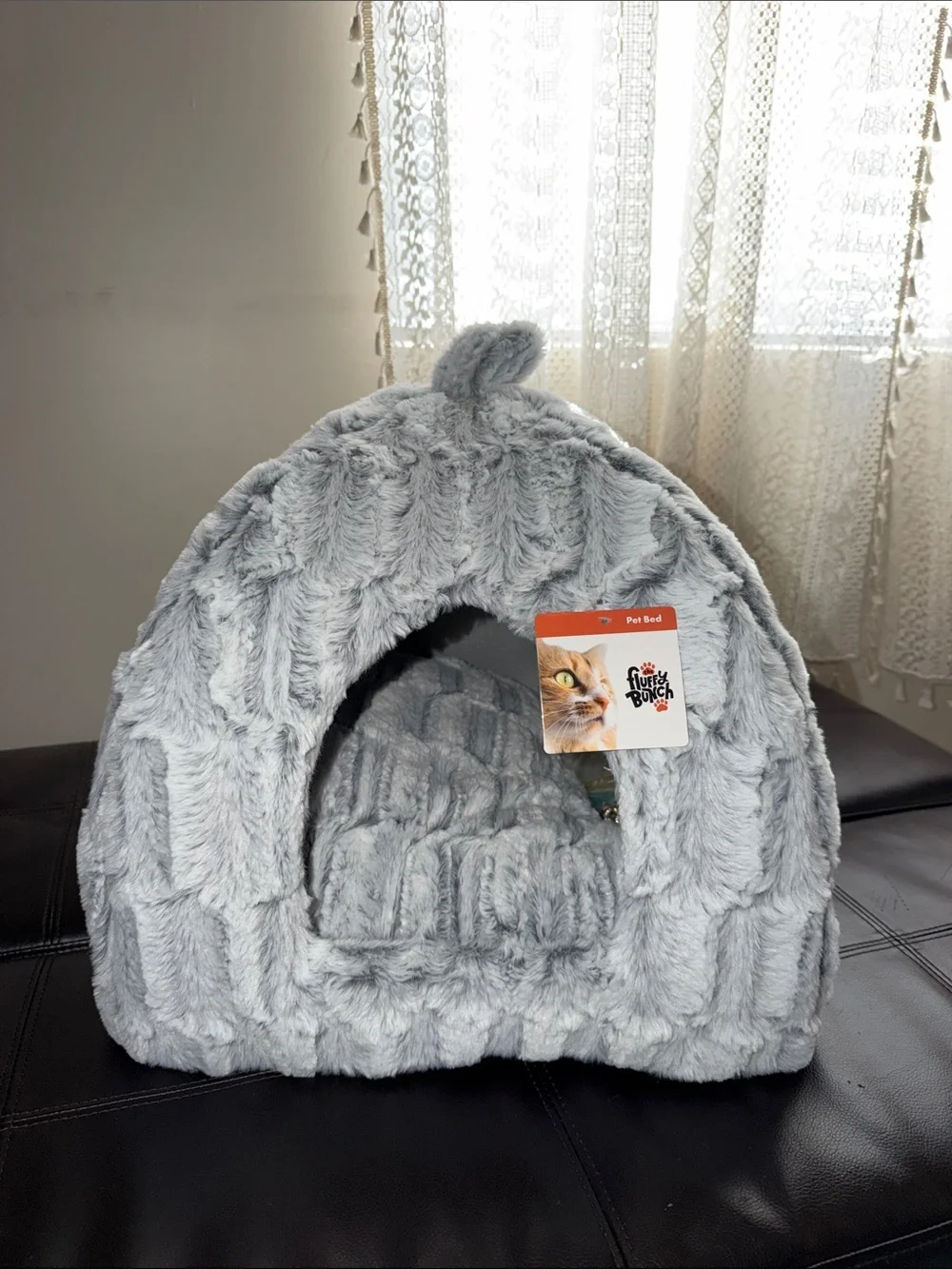 Plush Gray Enclosed Cat Bed - Cozy Cave Style